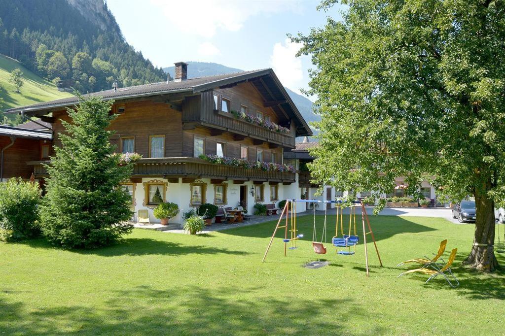 Landhaus Gredler Mayrhofen Buitenkant foto